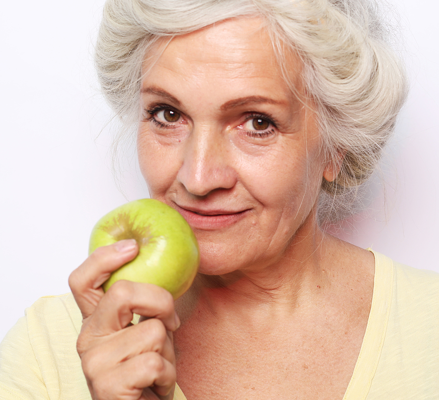 Revitalize Your Confidence: The Benefits of Cosmetic Dentistry for Seniors